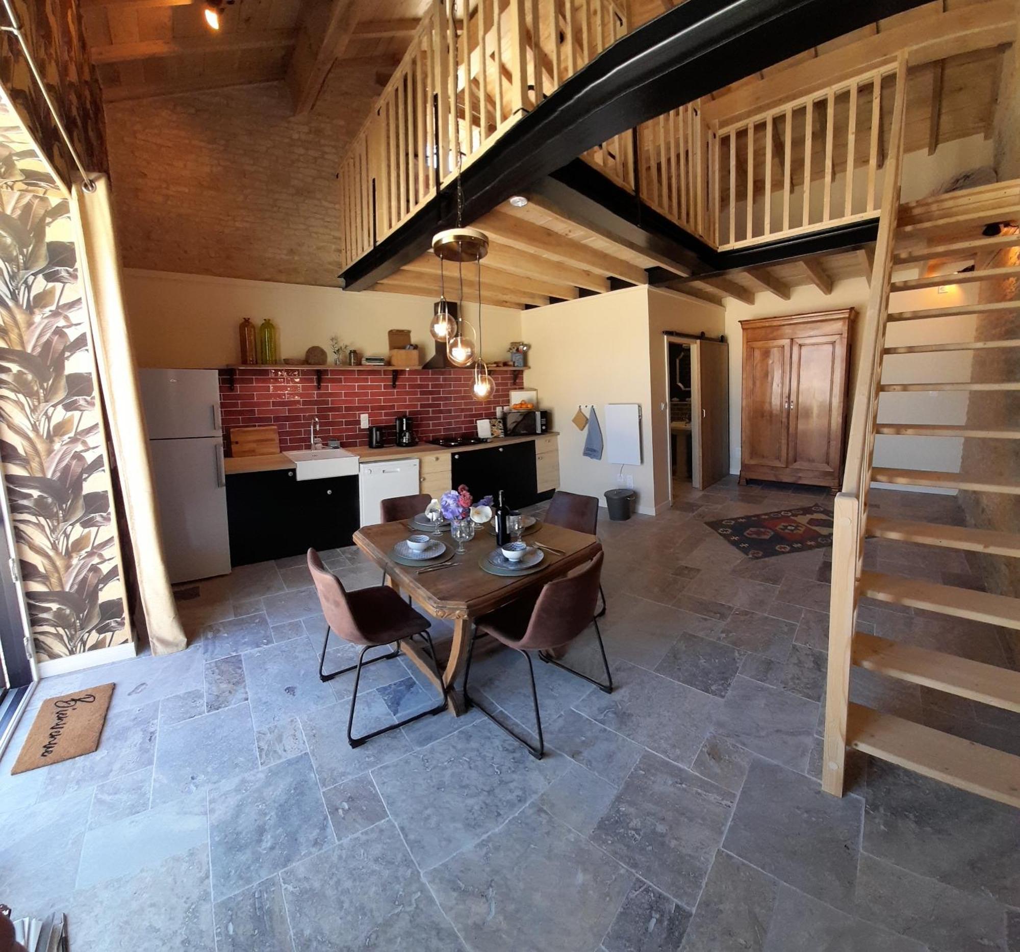 Bed and Breakfast La Galuche Angliers  Exterior foto